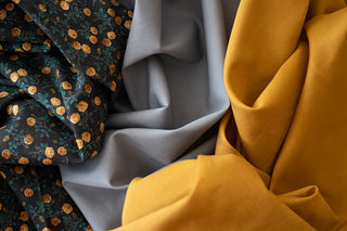 Elegant beige textured fabric sample – Litlook