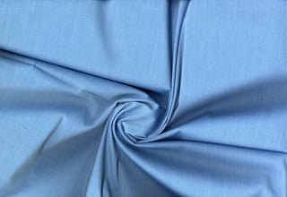 Smooth poplin weave with gentle stretch and minimal surface variation for tailored looks WHITE/AQUA
